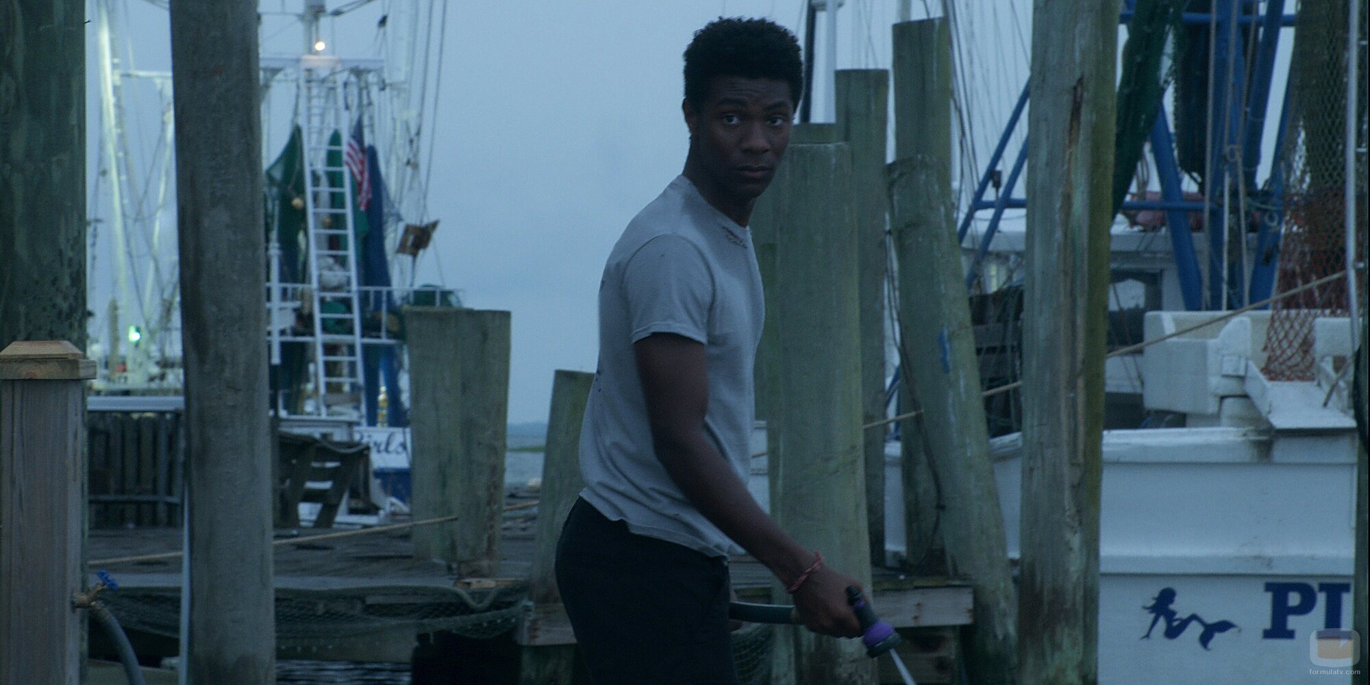 J.D. en el 1x01 de 'Outer Banks'