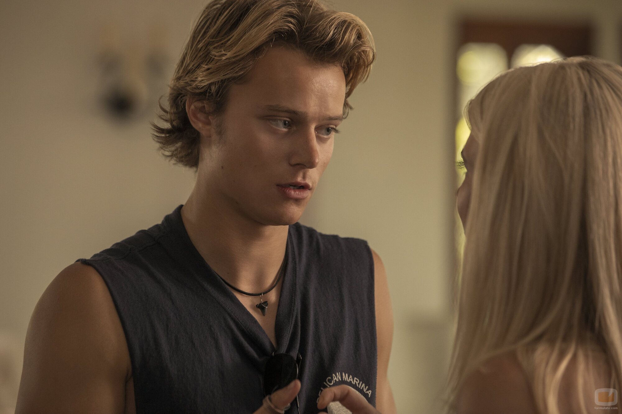 Rudy Pankow en 1x03 titulado 'La zona prohibida' de 'Outer Banks'