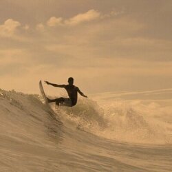 Capítulo 3 titulado 'La zona prohibida' de 'Outer Banks'