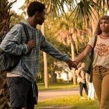 Madison Bailey y J.D. en 'El oro' de 'Outer Banks'