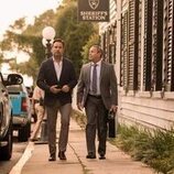 Charles Esten en Capítulo 1 titulado 'El oro' de 'Outer Banks'