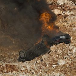 Un coche cae por un barranco en el último capítulo de 'El internado'