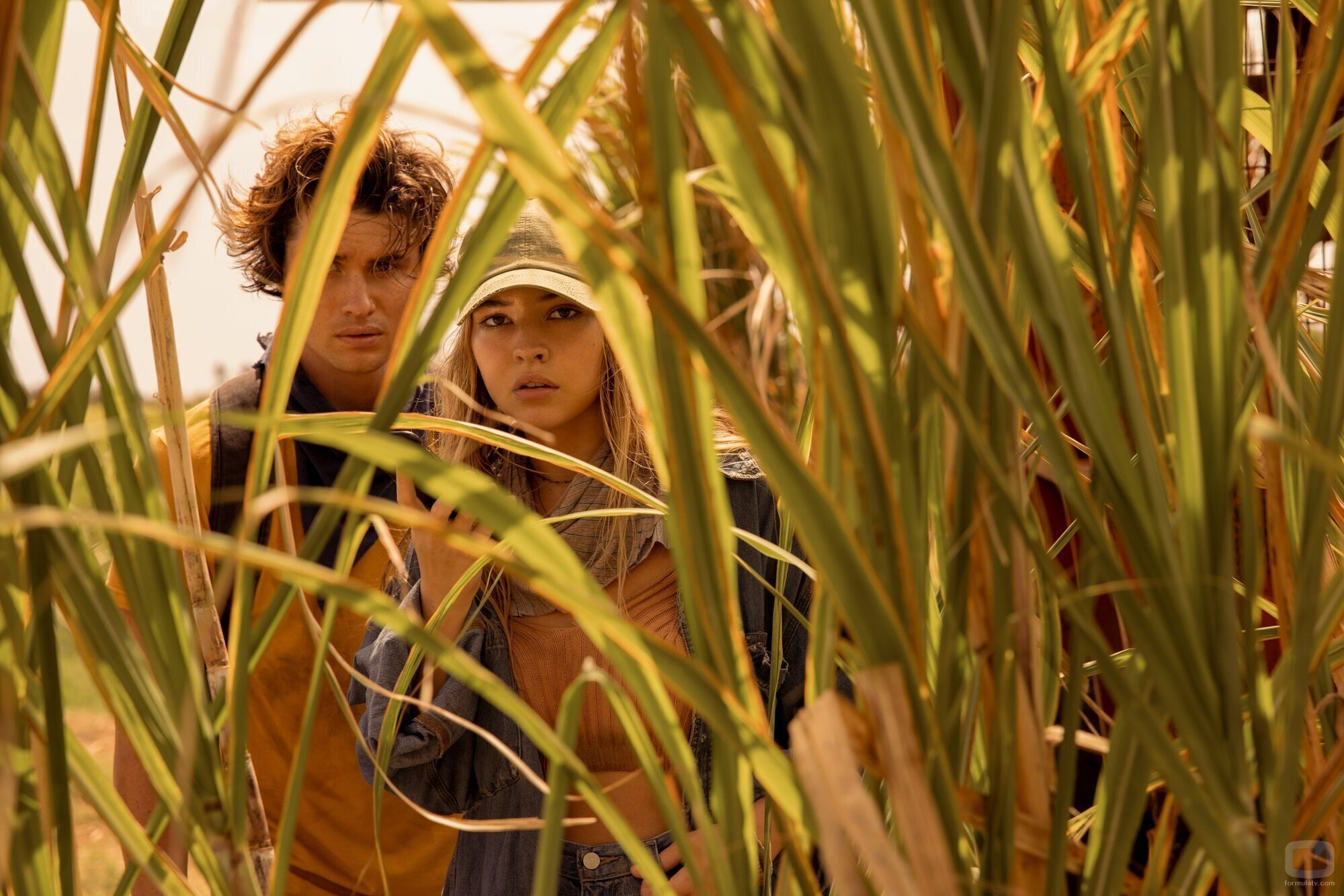 Chase Stokes y Madelyn Cline en 2x02 'El golpe' de 'Outer Banks'