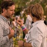 Charles Esten en el 2x04 de 'Outer Banks'
