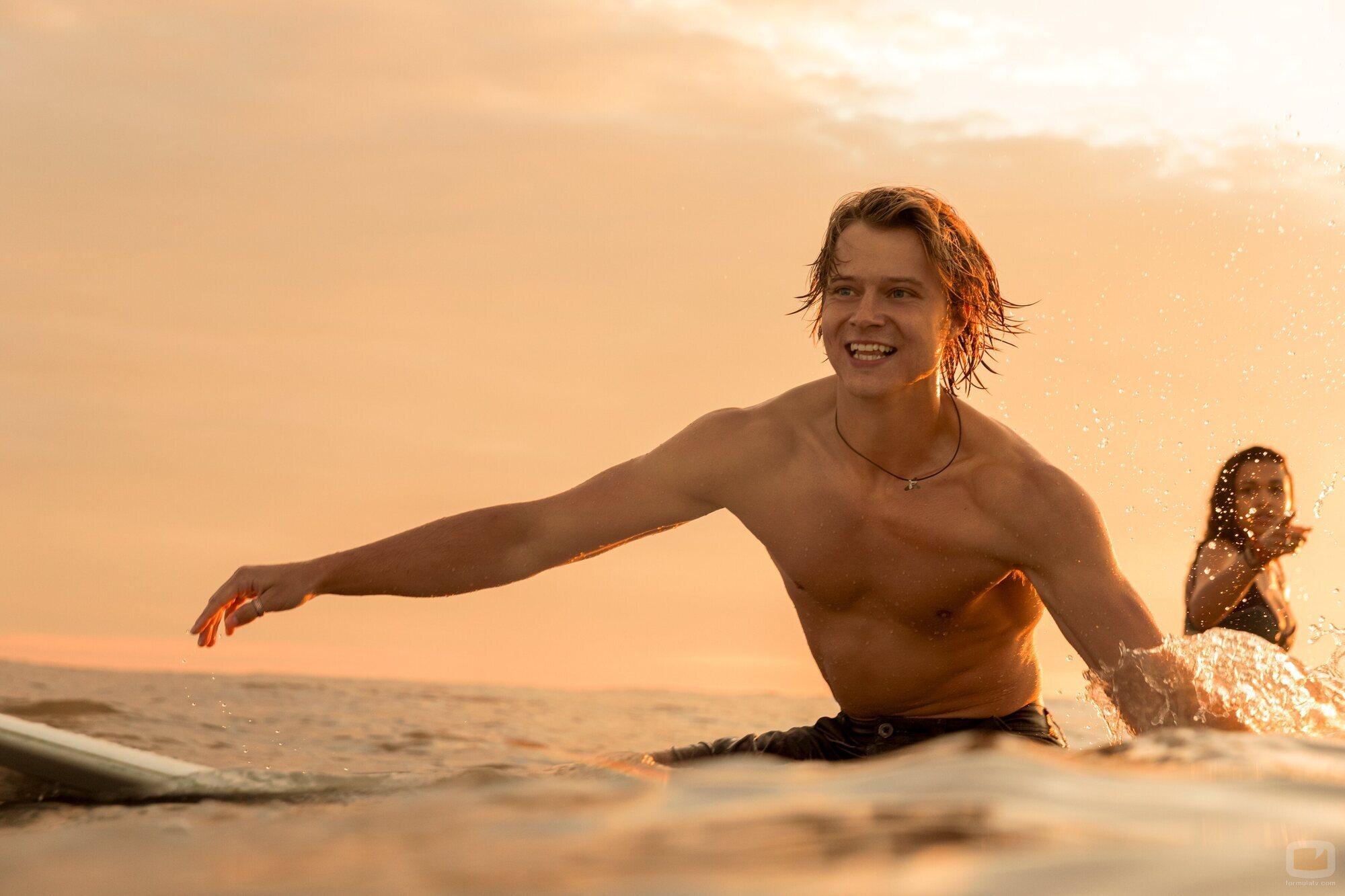 Rudy Pankow en Capítulo 4 titulado 'La vuelta a casa' de 'Outer Banks'