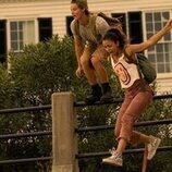 Madison Bailey y Rudy Pankow en 2x04 'La vuelta a casa' de 'Outer Banks'