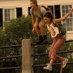 Madison Bailey y Rudy Pankow en 2x04 'La vuelta a casa' de 'Outer Banks'