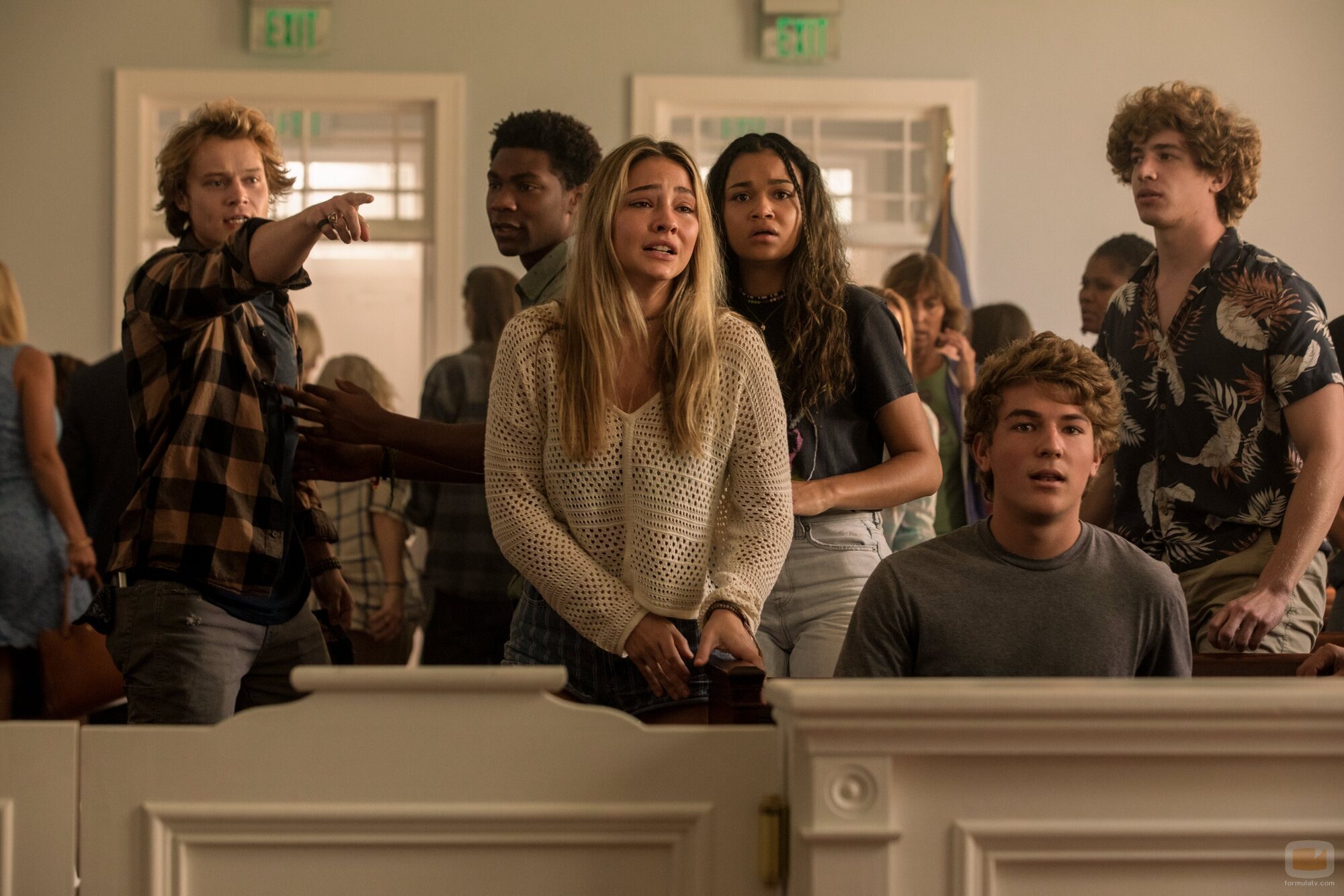 2x05 'El momento más oscuro' de 'Outer Banks'