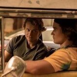 Chase Stokes y Rudy Pankow en Capítulo 6 titulado 'El Druthers' de 'Outer Banks'