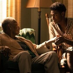 J.D. en el 2x06 de 'Outer Banks'