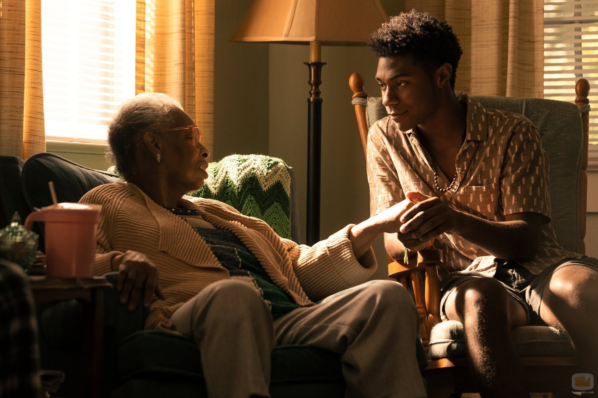 J.D. en el 2x06 de 'Outer Banks'