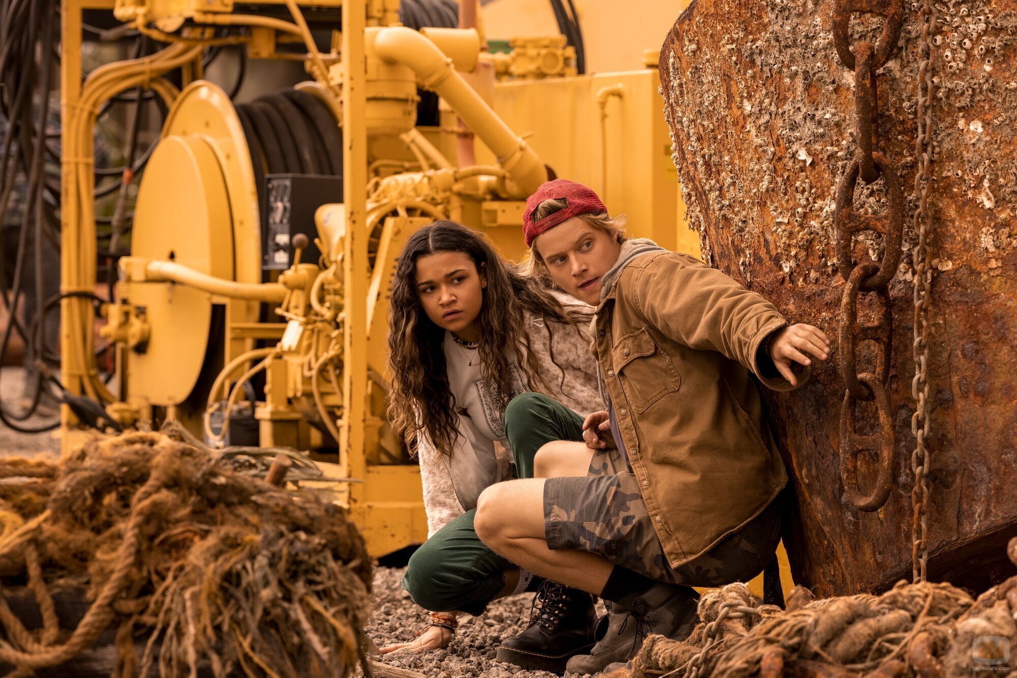 Madison Bailey y Rudy Pankow en 'Atrapados' de 'Outer Banks'