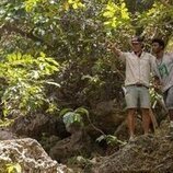 J.D. en Capítulo 1 titulado 'Dos islas' de 'Outer Banks'