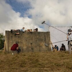 Still de 3x01 titulado 'Dos islas' de 'Outer Banks'