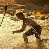 Rudy Pankow en el 3x01 de 'Outer Banks'