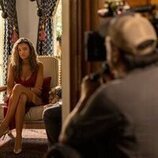 Still de Madison Bailey en el 3x01 de 'Outer Banks'