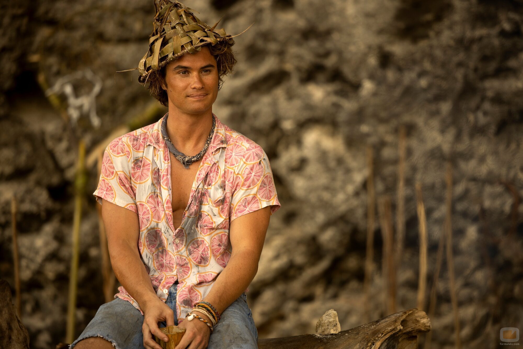 Chase Stokes en 3x01 titulado 'Dos islas' de 'Outer Banks'