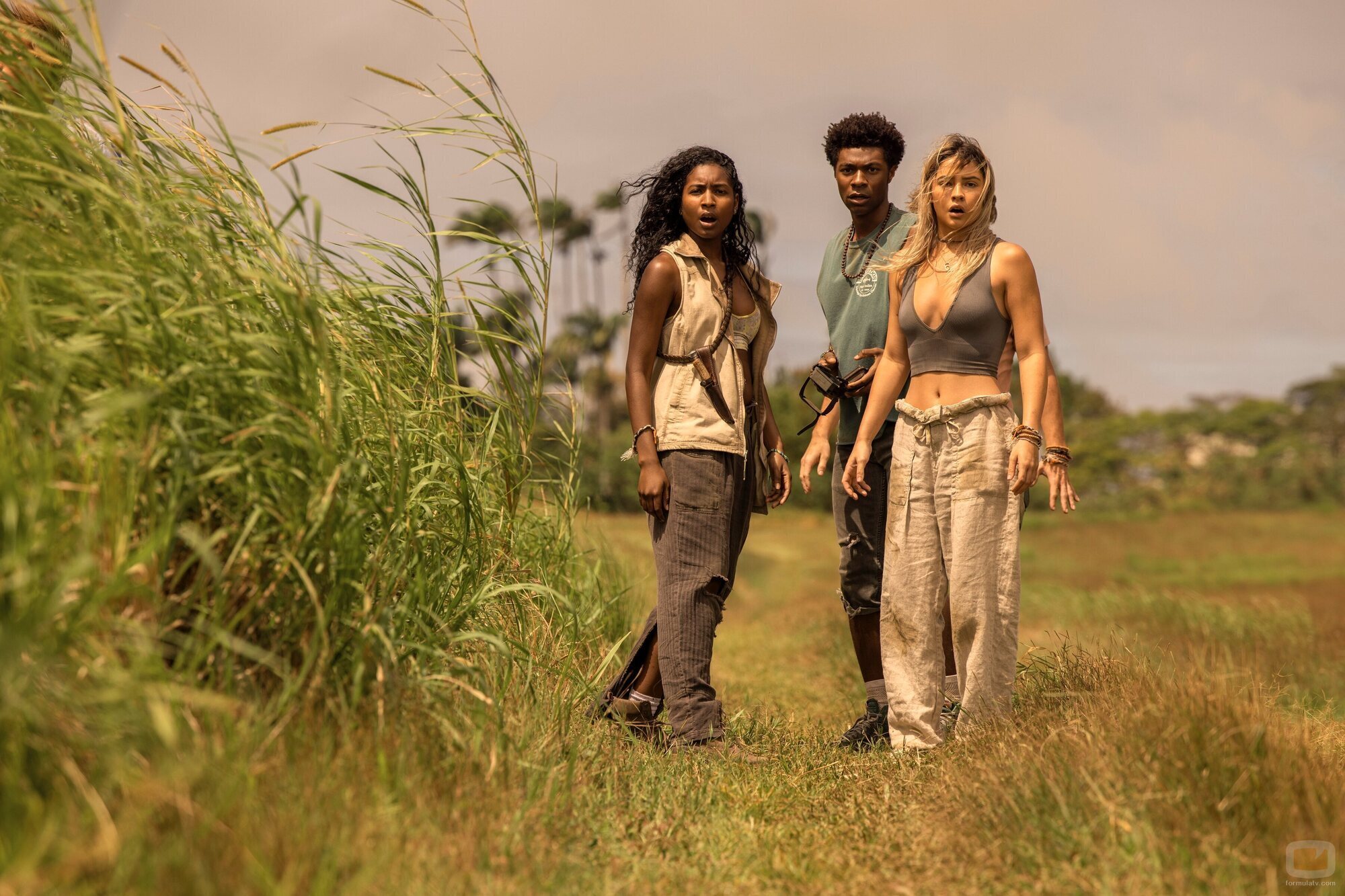 Imagen de 3x01 titulado 'Dos islas' de 'Outer Banks'