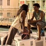 J.D. y Carlacia Grant en 3x02 titulado 'Las campanas' de 'Outer Banks'