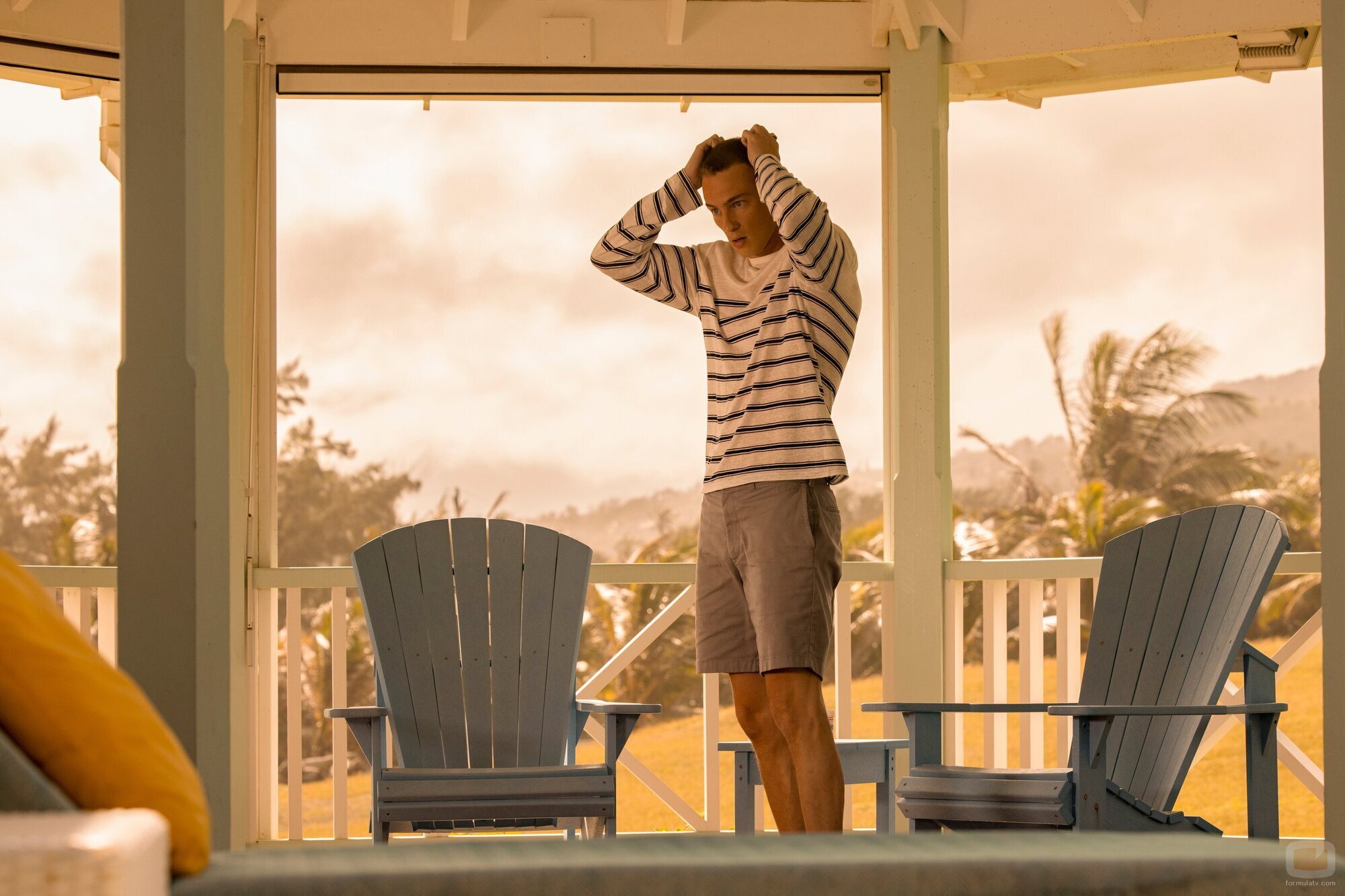 Drew Starkey en Capítulo 3 titulado 'Padres e hijos' de 'Outer Banks'