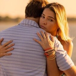 Madelyn Cline en 'Robos' de 'Outer Banks'