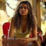 Madison Bailey en 3x05 'Robos' de 'Outer Banks'