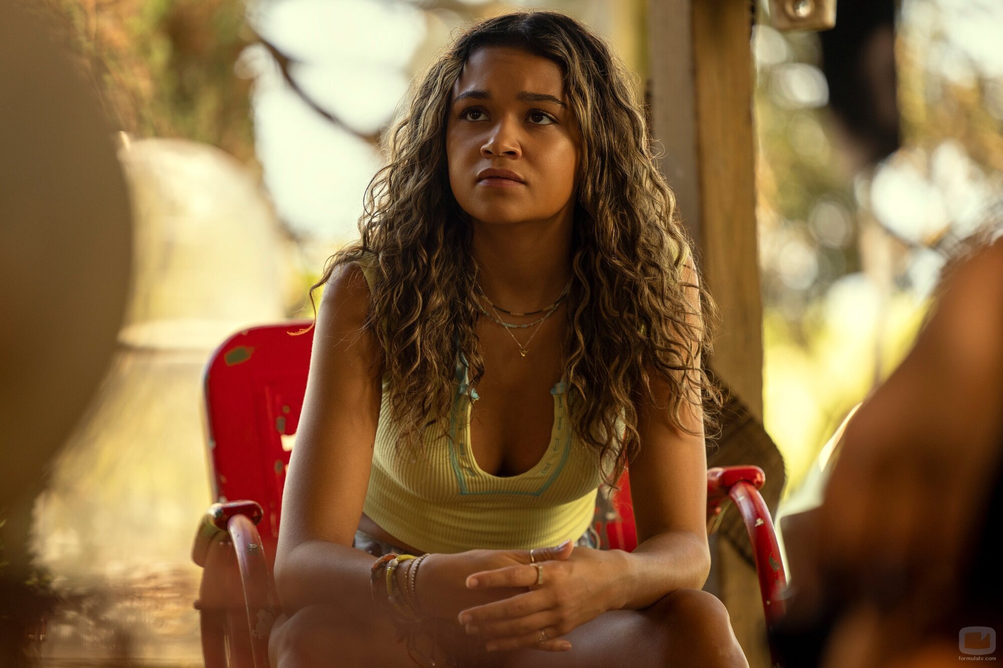 Madison Bailey en 3x05 'Robos' de 'Outer Banks'
