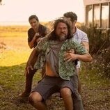 Charles Halford en 3x06 titulado 'El bosque sombrío' de 'Outer Banks'