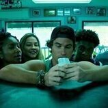 Still de Capítulo 1 titulado 'El Enduro' de 'Outer Banks'