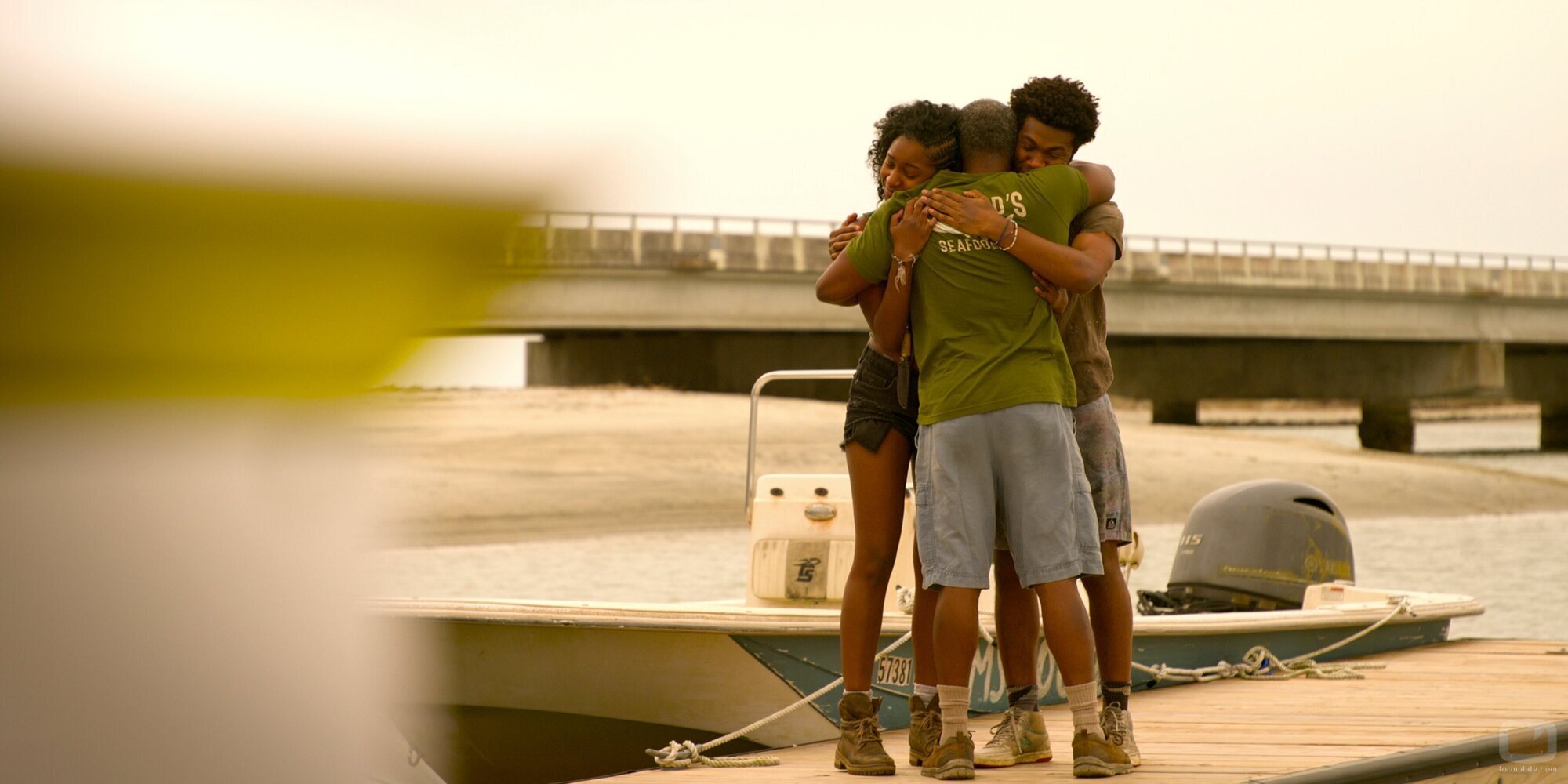 J.D. y Carlacia Grant en Capítulo 1 titulado 'El Enduro' de 'Outer Banks'