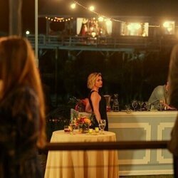 Brianna Brown en el 4x02 de 'Outer Banks'