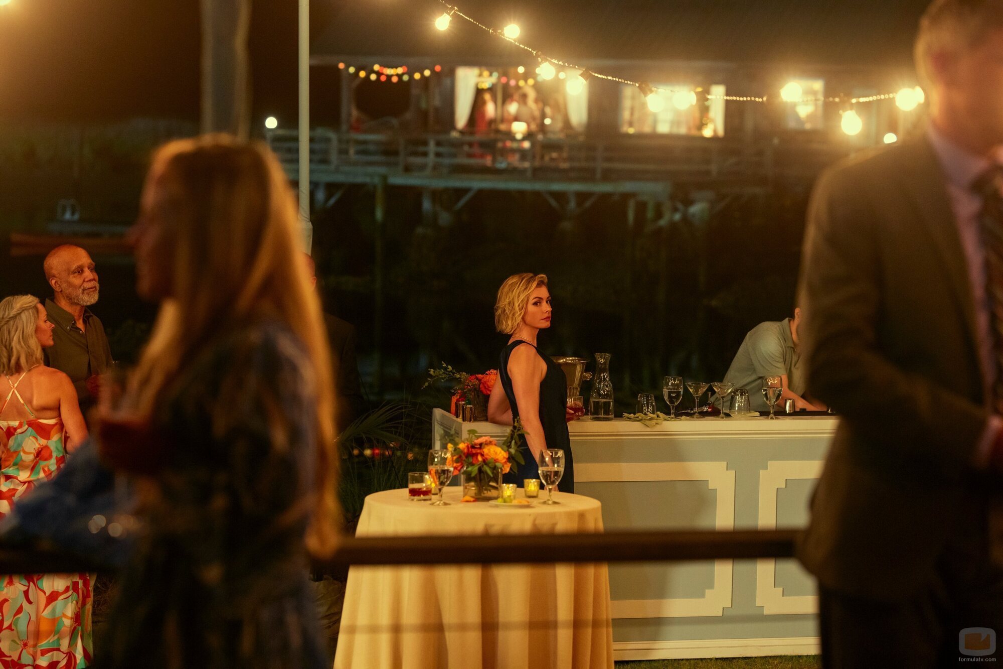 Brianna Brown en el 4x02 de 'Outer Banks'