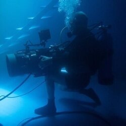 Still de Temporada 4 y el capítulo 02 de 'Outer Banks'