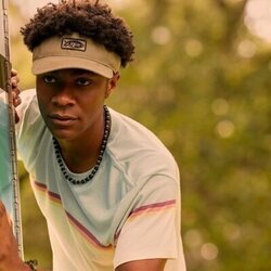 J.D. en 4x03 'Los Corsarios Lupinos' de 'Outer Banks'