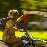 Foto de J.D. en 4x04 'Olas' de 'Outer Banks'