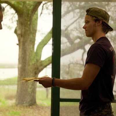 Rudy Pankow en 4x05 'Albatros' de 'Outer Banks'