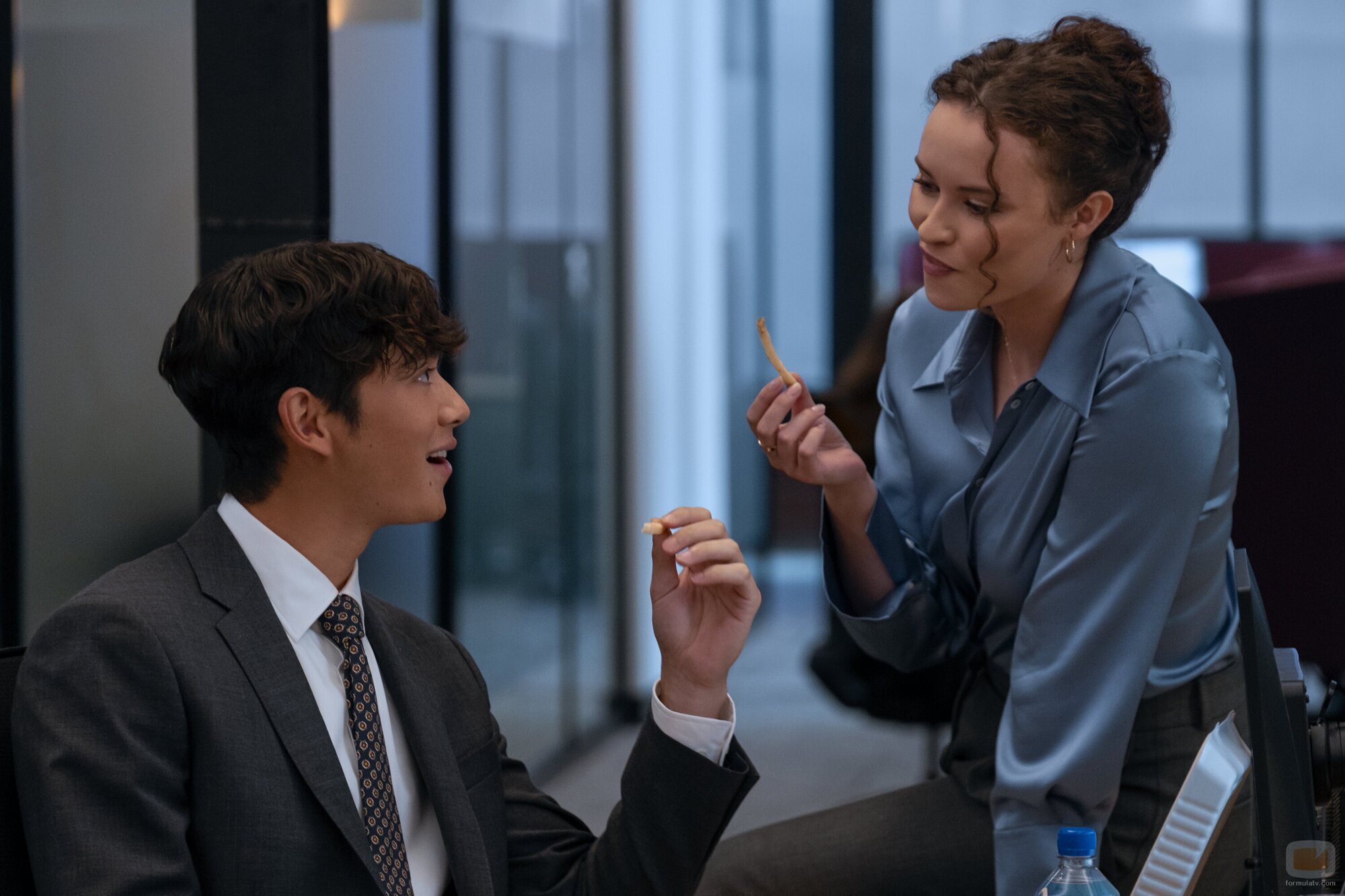 Isabella Briggs y Sean Kaufman en Capítulo 6 titulado 'El último detalle' de 'El verano en que me enamoré'