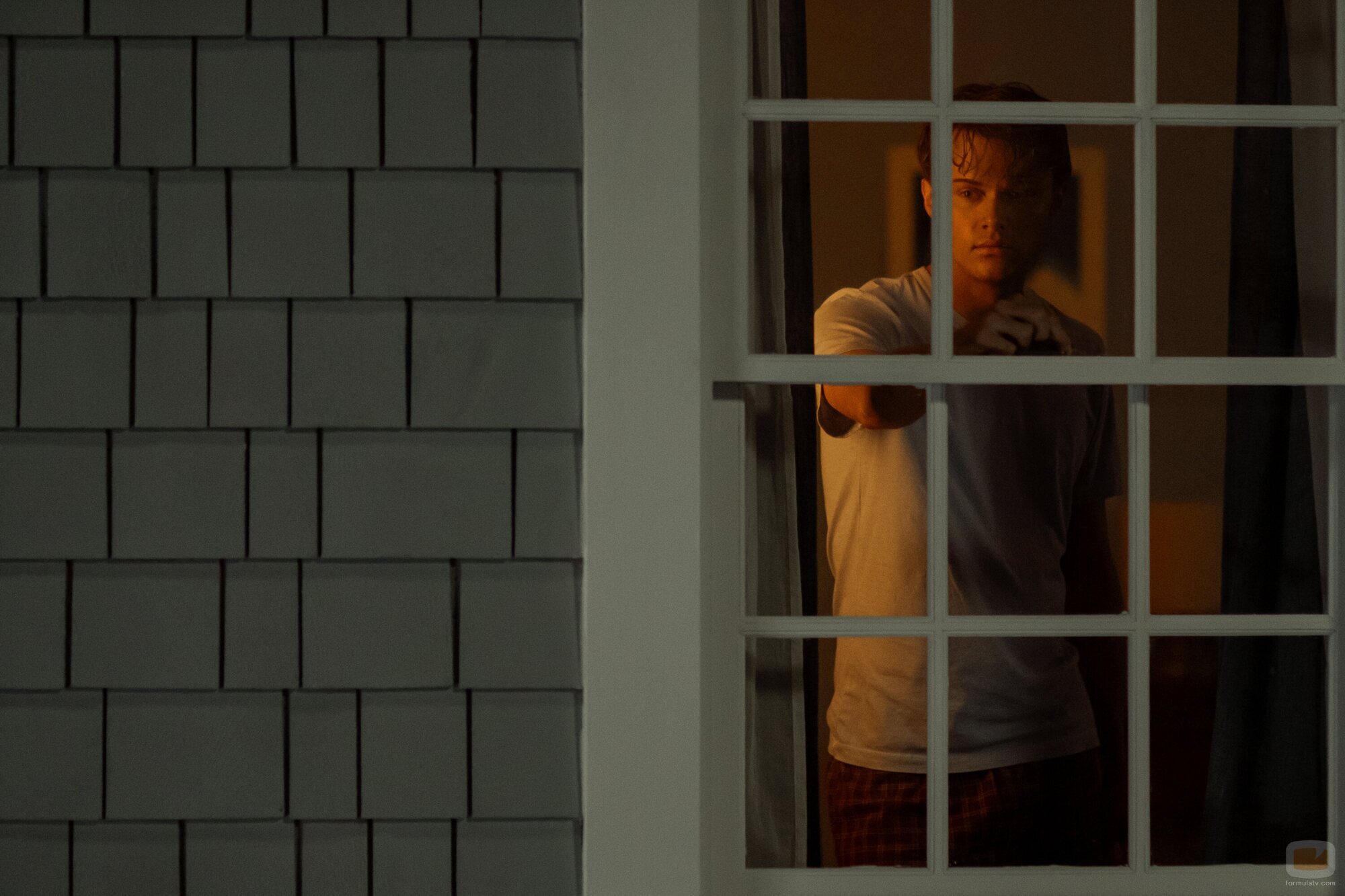Christopher Briney en el 3x06 de 'The Summer I Turned Pretty'