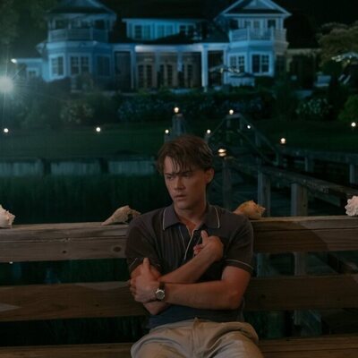 Christopher Briney en 3x07 titulado 'La última celebración' de 'El verano en que me enamoré'