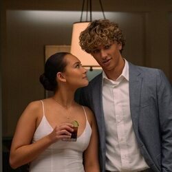 Lola Tung y Gavin Casalegno en Capítulo 8 titulado 'El último beso' de 'El verano en que me enamoré'