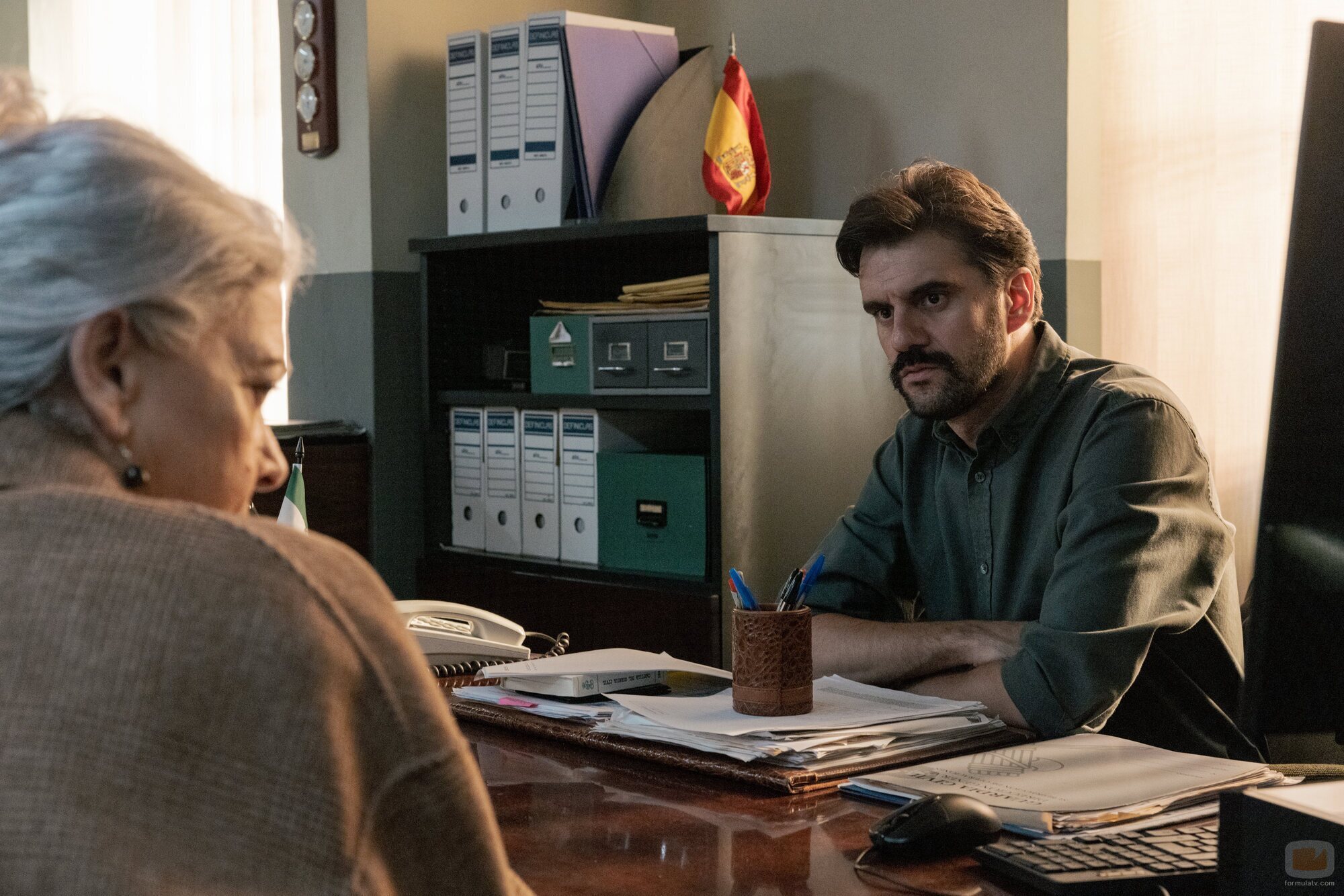 Joan Solé en el 1x01 de 'Two Graves'