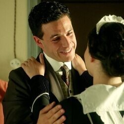 Ángela Echaniz y Pepe Nufrio en 4x172 titulado 'Jueves 28 de agosto de 2025' de 'La promesa'