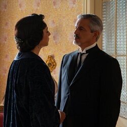 Isabel Serrano y Fernando Coronado en 4x173 titulado 'Viernes 29 de agosto de 2025' de 'La promesa'