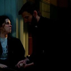 Sara Molina y Daniel Schröder en 4x179 'Lunes 8 de septiembre de 2025' de 'La promesa'