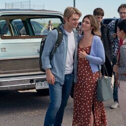 Alisha Newton y Noah LaLonde en 'Bienvenida a Colorado' de 'My Life with the Walter Boys'