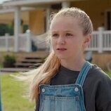 Alix West Lefler en Capítulo 4 titulado 'Diecinueve' de 'Mi vida con los chicos Walter'