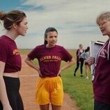 Alisha Newton y Nikki Rodriguez en el 1x04 de 'Mi vida con los chicos Walter'