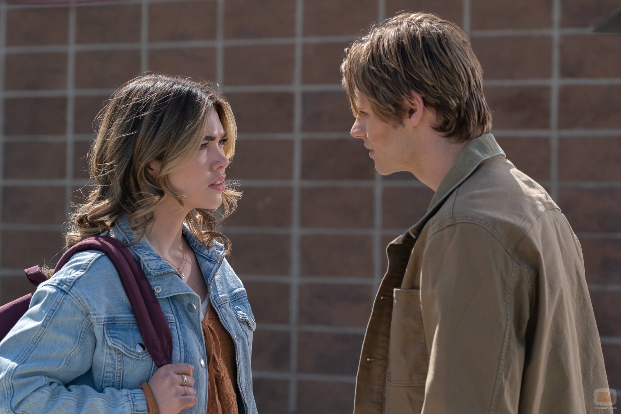 Alisha Newton y Noah LaLonde en 'Corren rumores...' de 'Mi vida con los chicos Walter'