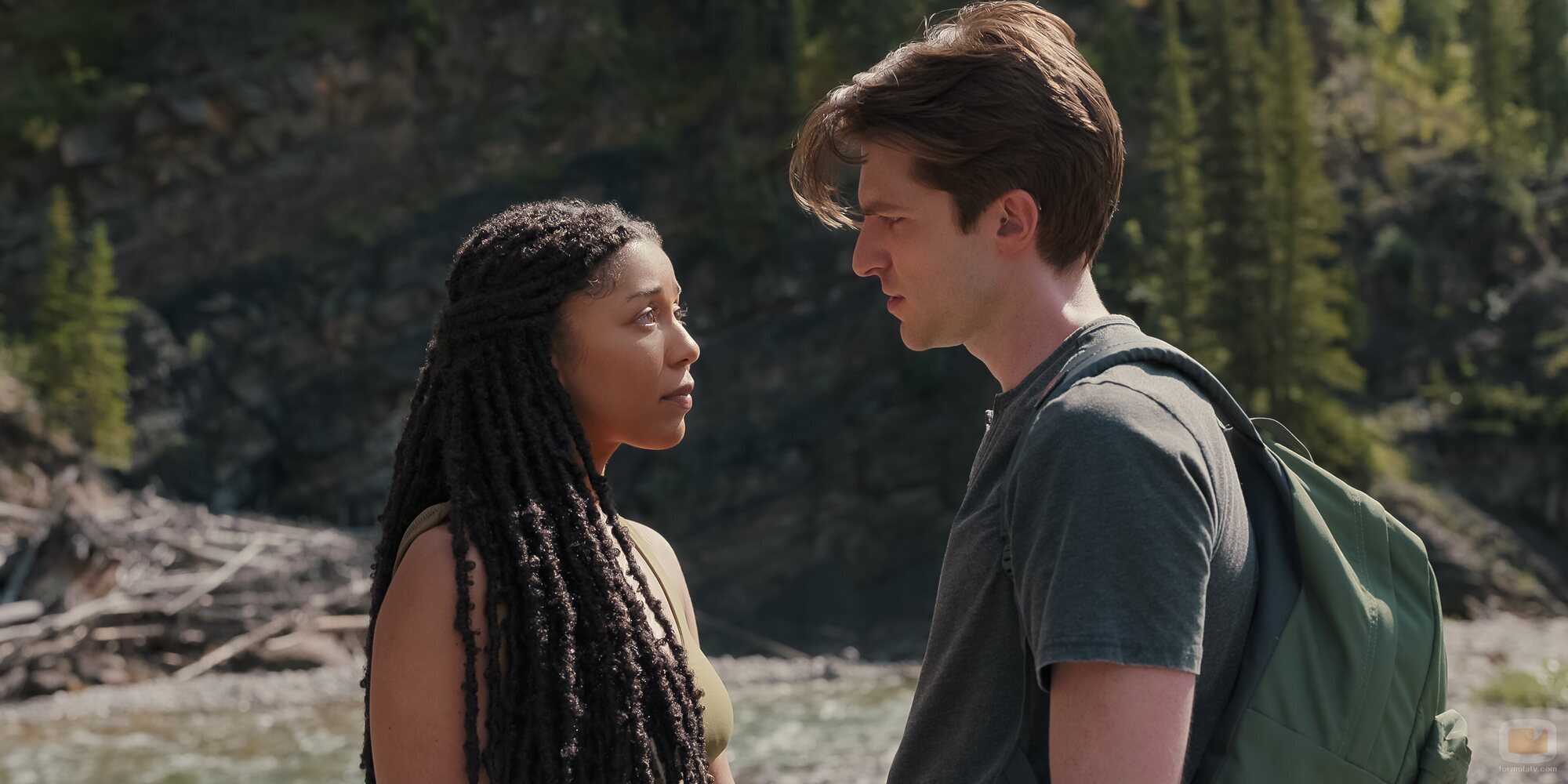 Johnny Link y Zoë Soul en el 1x09 de 'My Life with the Walter Boys'