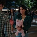 Mya Lowe en 1x09 titulado 'Revoluciones' de 'Mi vida con los chicos Walter'